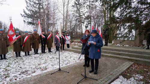 Zdjęcie przedstawia uroczystość obchodów 78. rocznicy Marszu Śmierci w Pruszczu Gdańskim